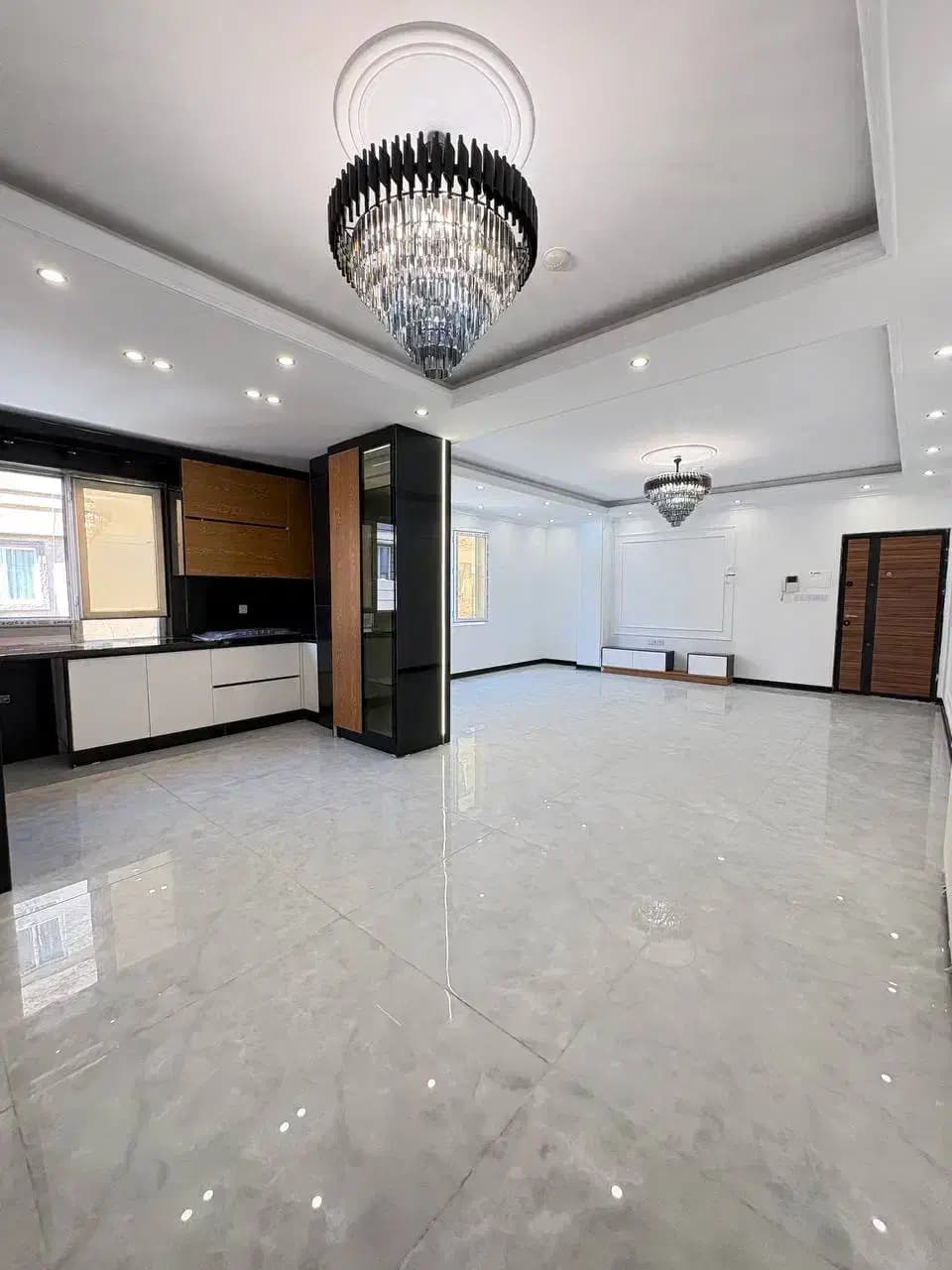 ۶۰مـتر فول امکانات/سالن پرده خور/خوش نقشه/سندتکبرگ