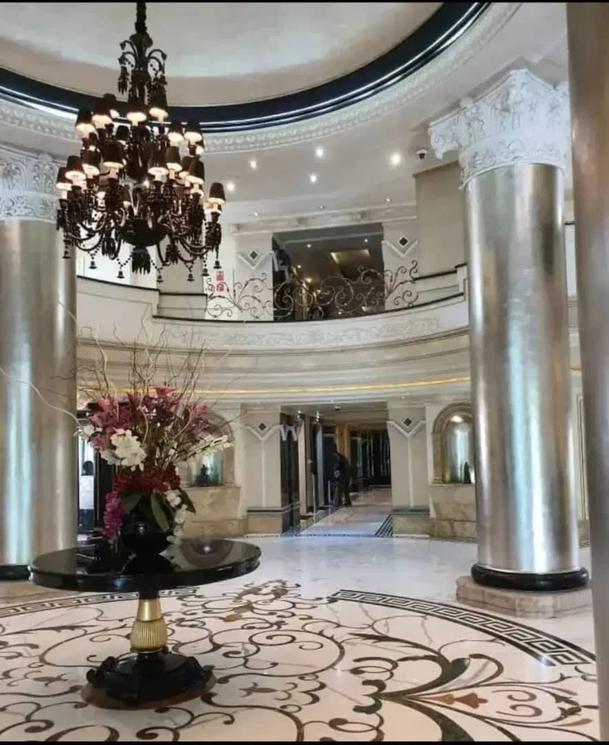 ۳۰۰متر آجودانیه/برج باغ مجلل/ فول فرنیش