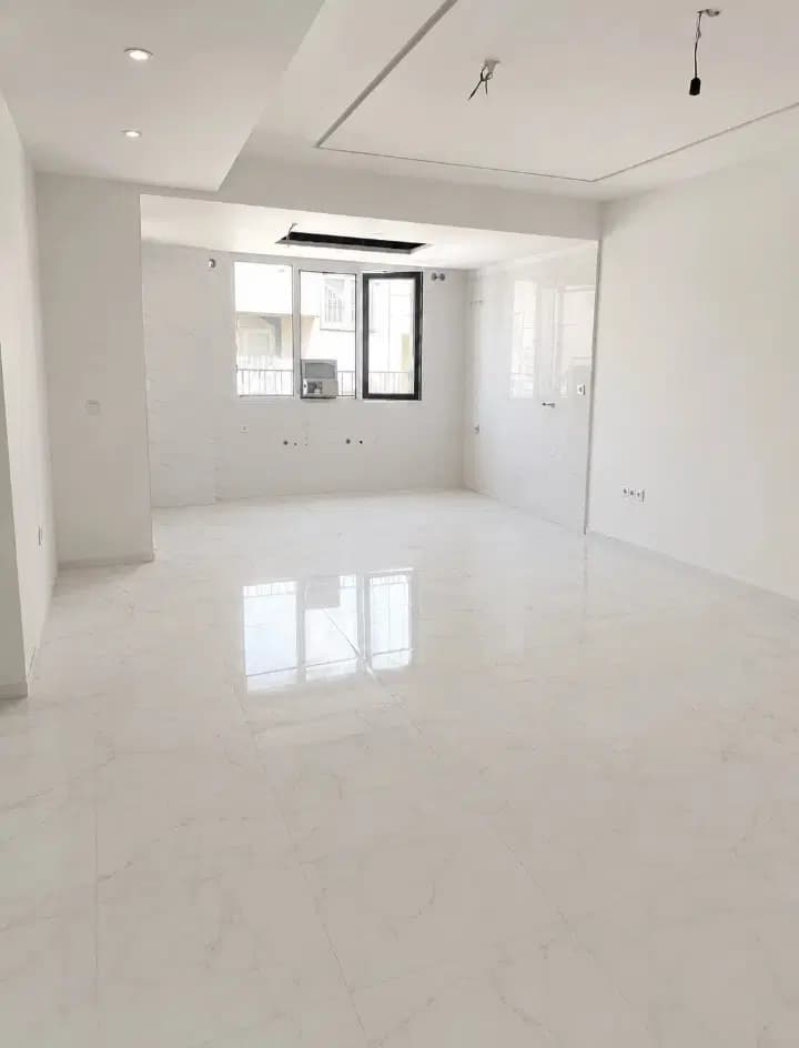 آپارتمان نوساز محله آذری