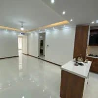 ۶۷متر دو خواب/فول امکانات//رو به آفتاب/کم واحد