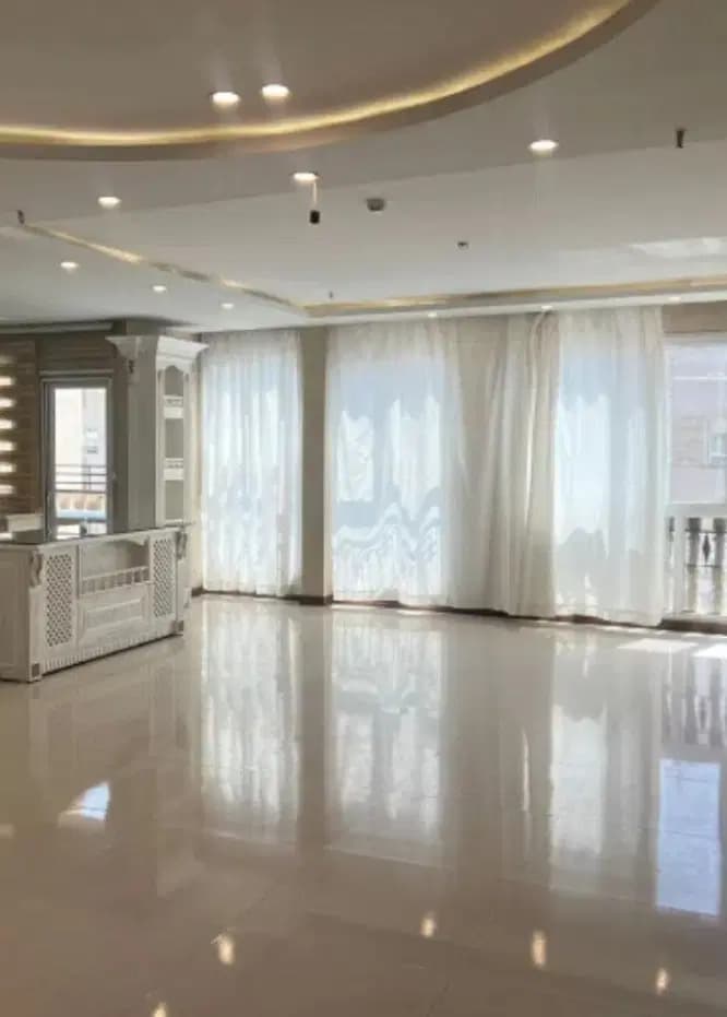 195متر آکواریوم/تکواحدی/2پارکینگ/ فروش و معاوضه