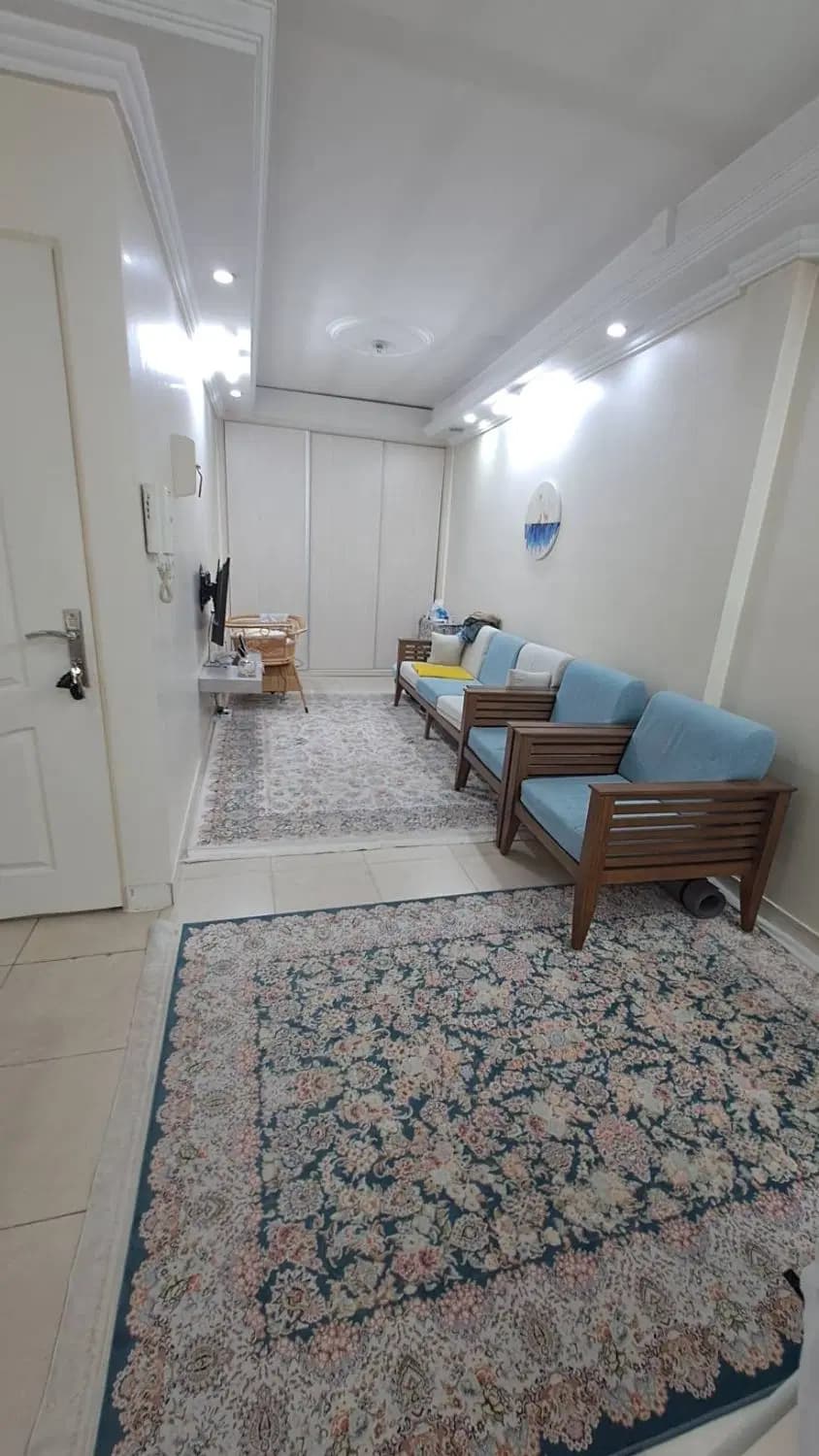 اپارتمان ۴۲ متری / خوش نقشه / سبلان گلبرگ حیدری