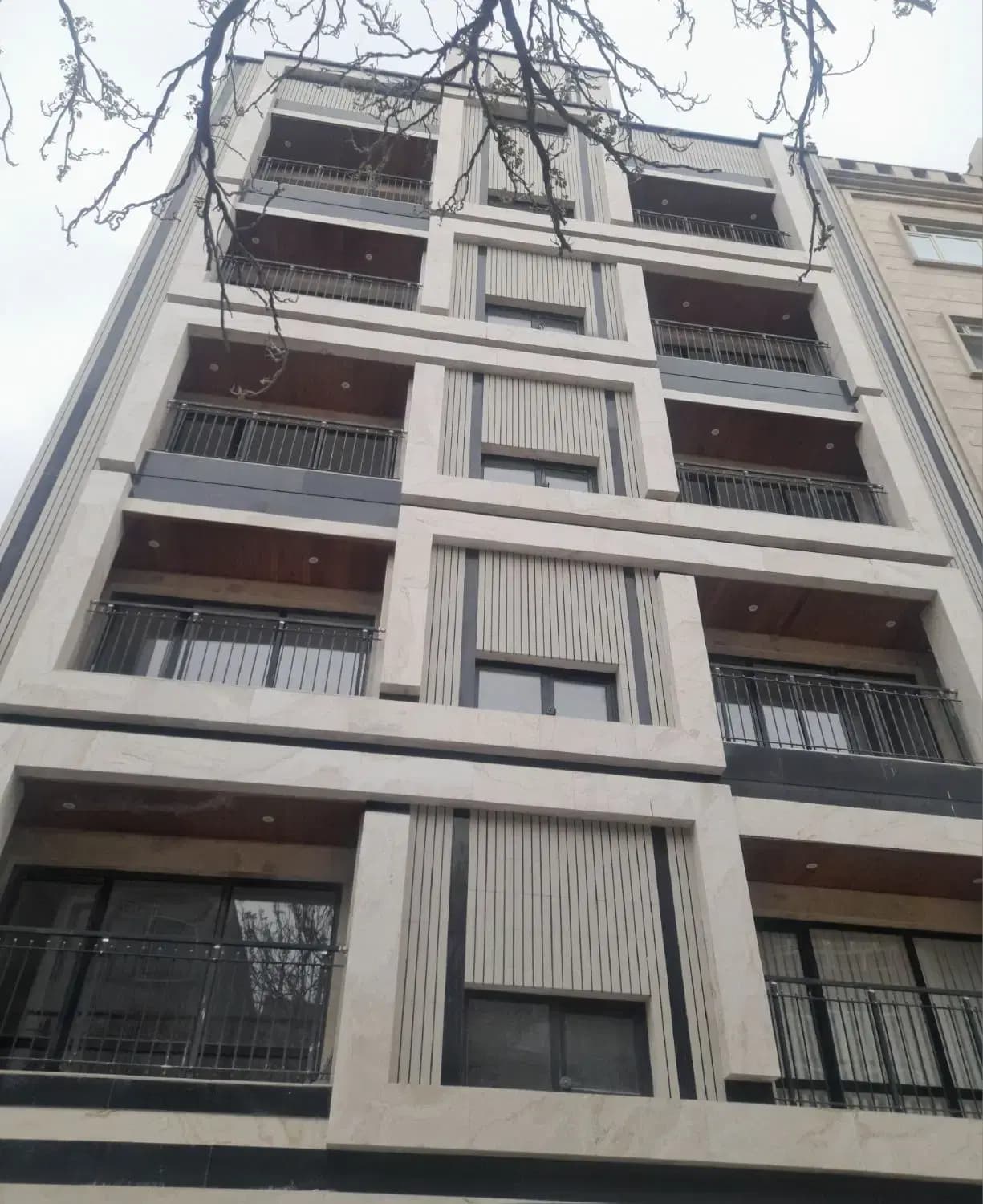 آپارتمان 100متری/2خواب/فول امکانات/خ اردبیل