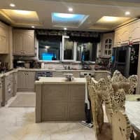 ۹۸متر/فول امکانات/2 خواب/چهار راه لشگر آقابالازاه