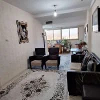 همخانه خانم در برج شیک