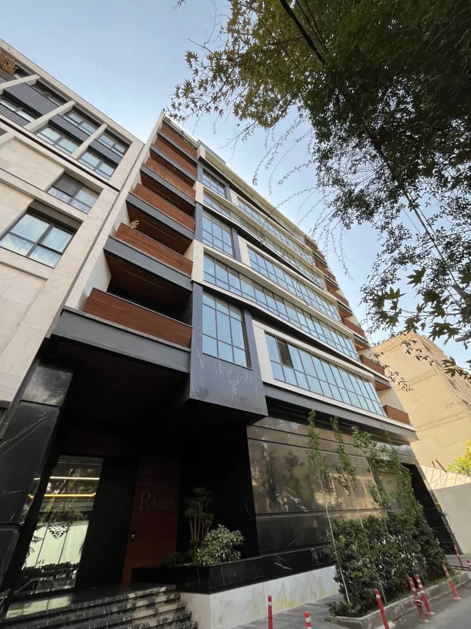 زعفرانیه۲۲۵متر مدرن نوساز