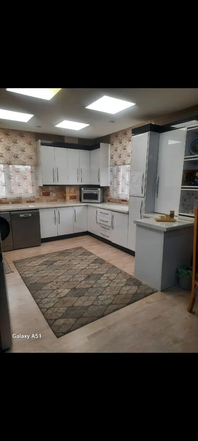 ۹۳ متر ، دو خوابه ، رهن یا اجاره