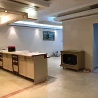 ۸۳متر/پارکینگ و انباری/طبقه دوم